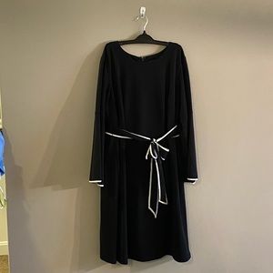 Adrianna Papell Black w/ White Trim Dress with Tie Belt and Bell Sleeves Size 16